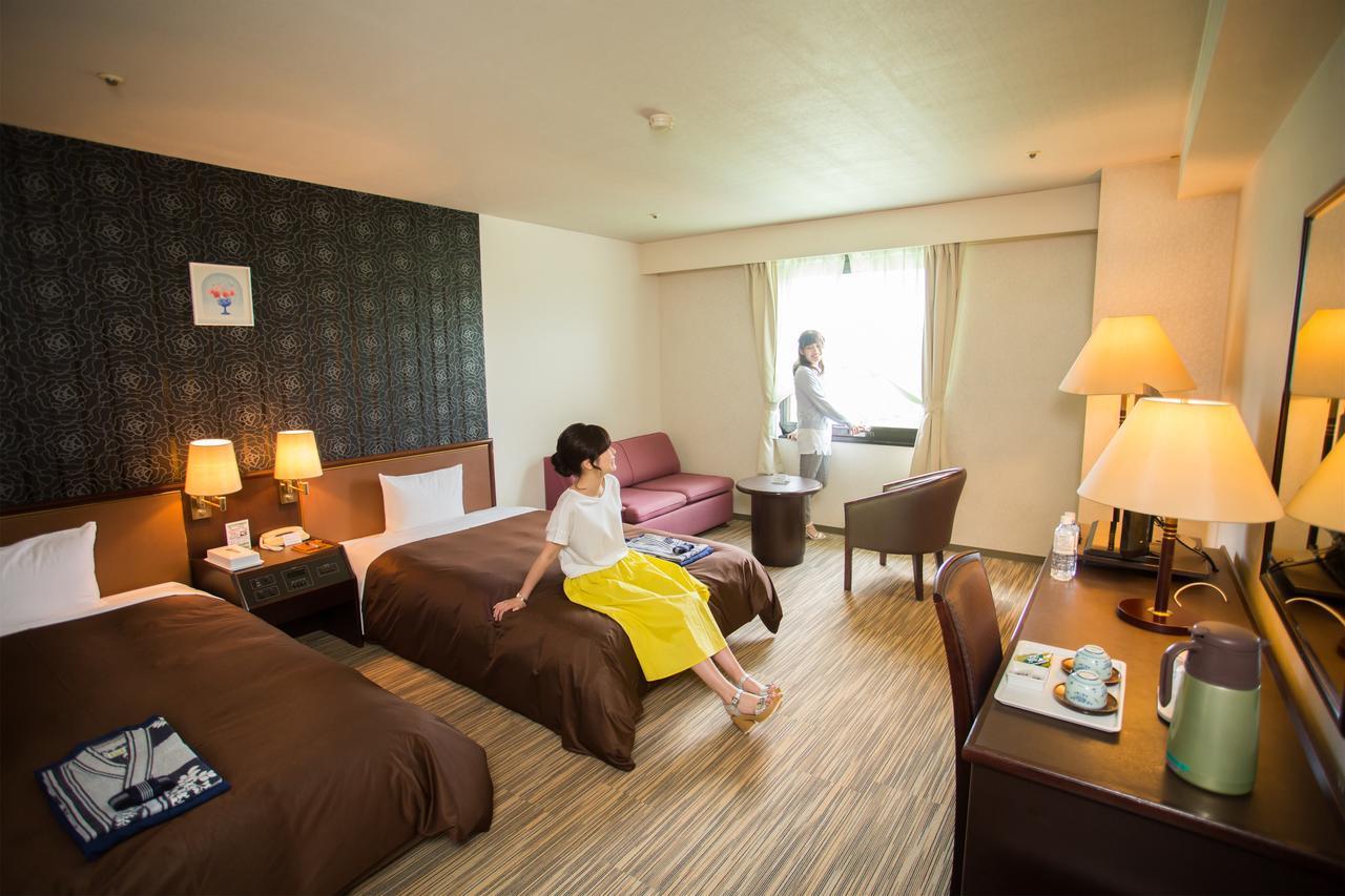 Hotel Green Hill Kagoshima Satsumasendai Buitenkant foto